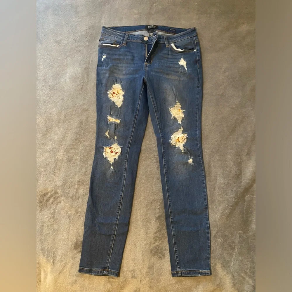 Preview - Picture 15 of 15